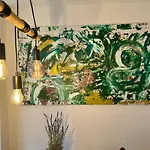 Der Platzhirsch - Design-apartment In Gruener Oase Freiburg im Breisgau