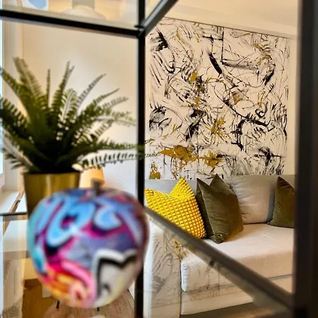 Der Platzhirsch - Design-apartment In Gruener Oase アパート