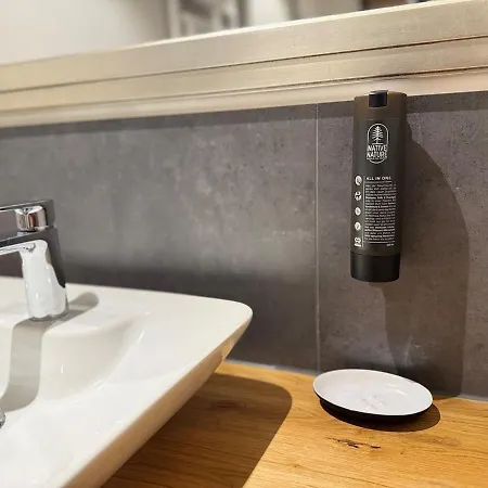 Apartamento Der Platzhirsch - Design-apartment In Grüner Oase